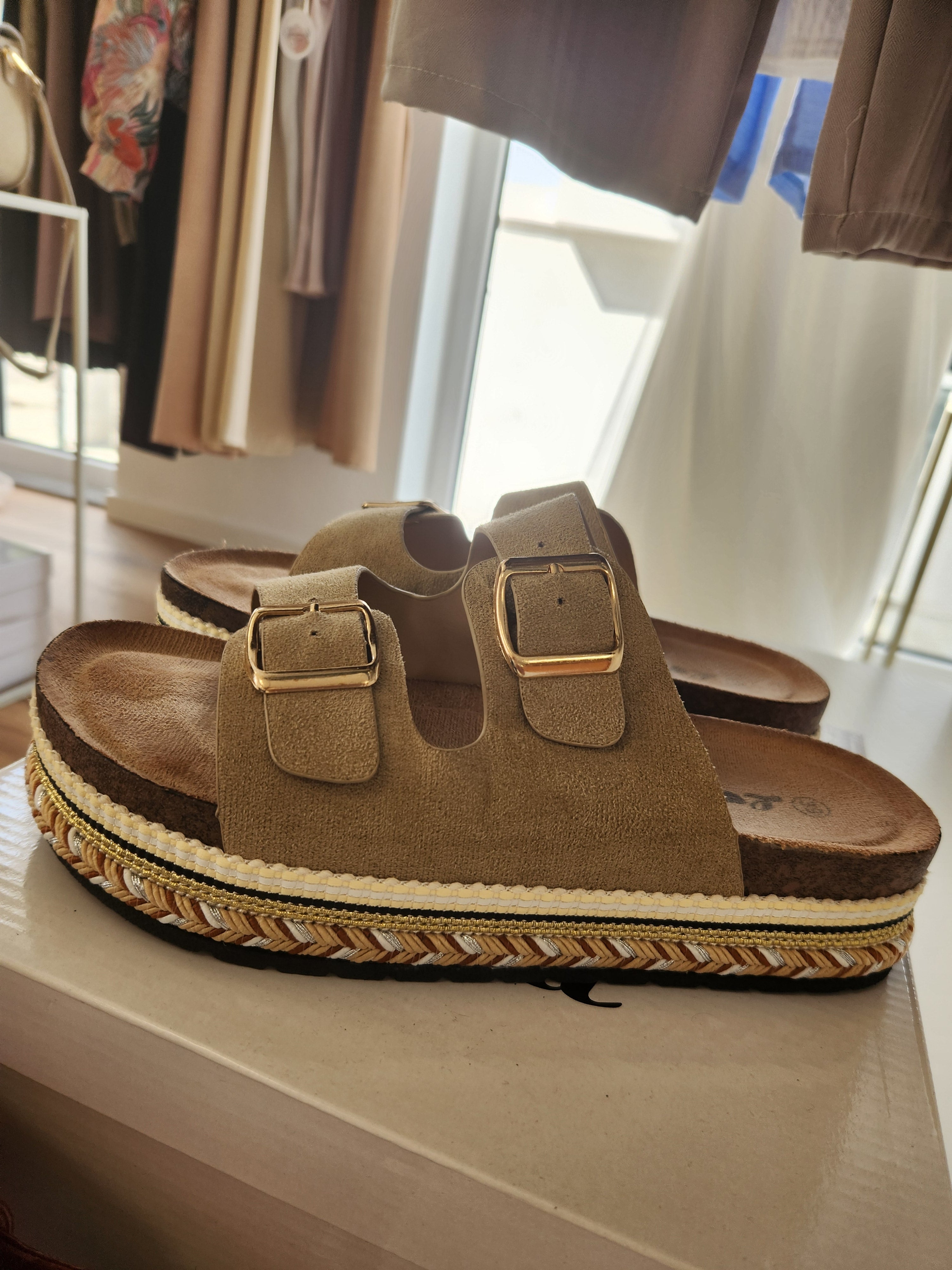 Sandalen - Modern & zeitlos