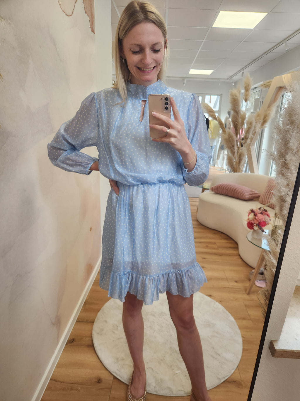 Kleid mit Punkte Print