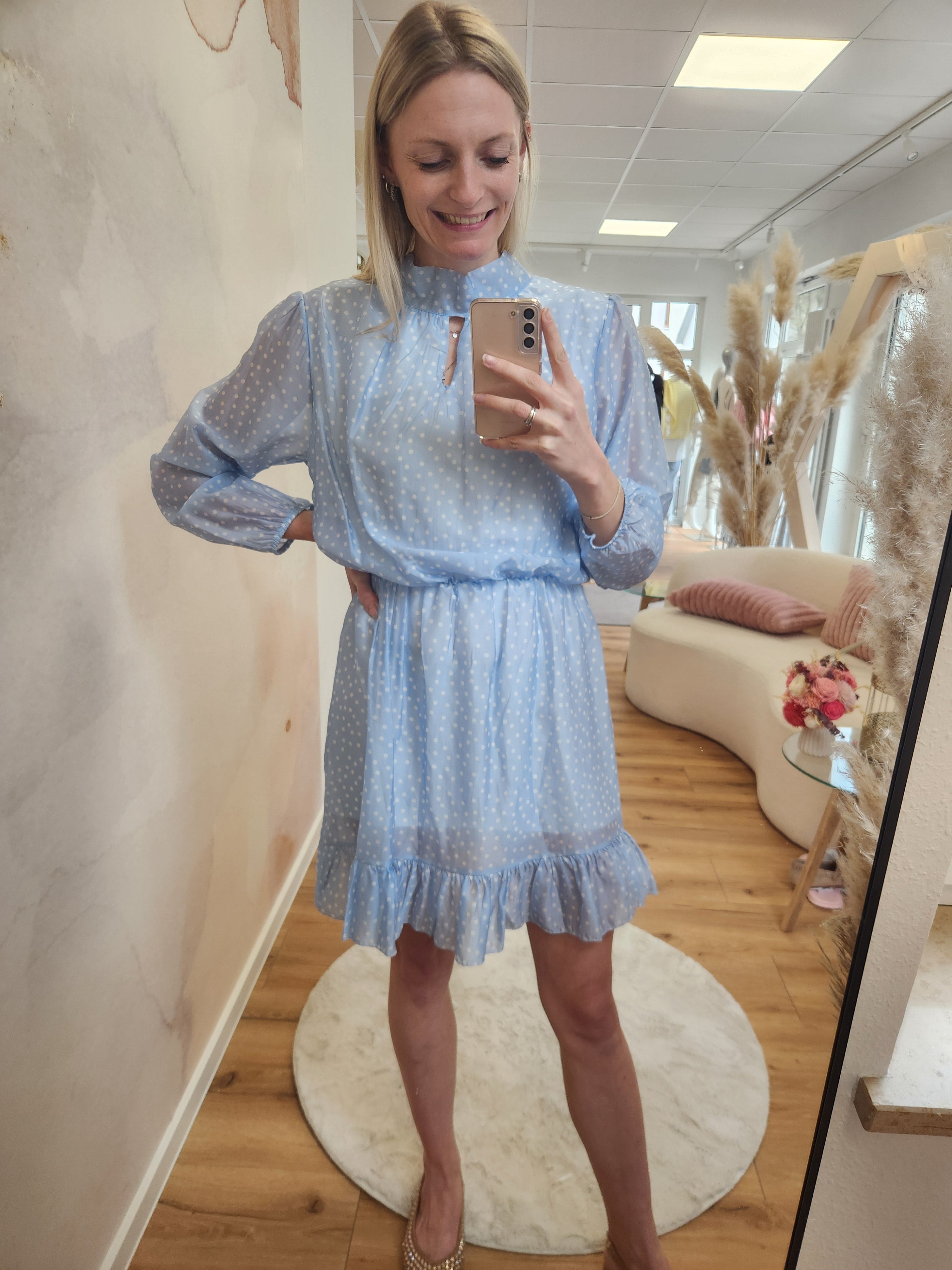 Kleid mit Punkte Print