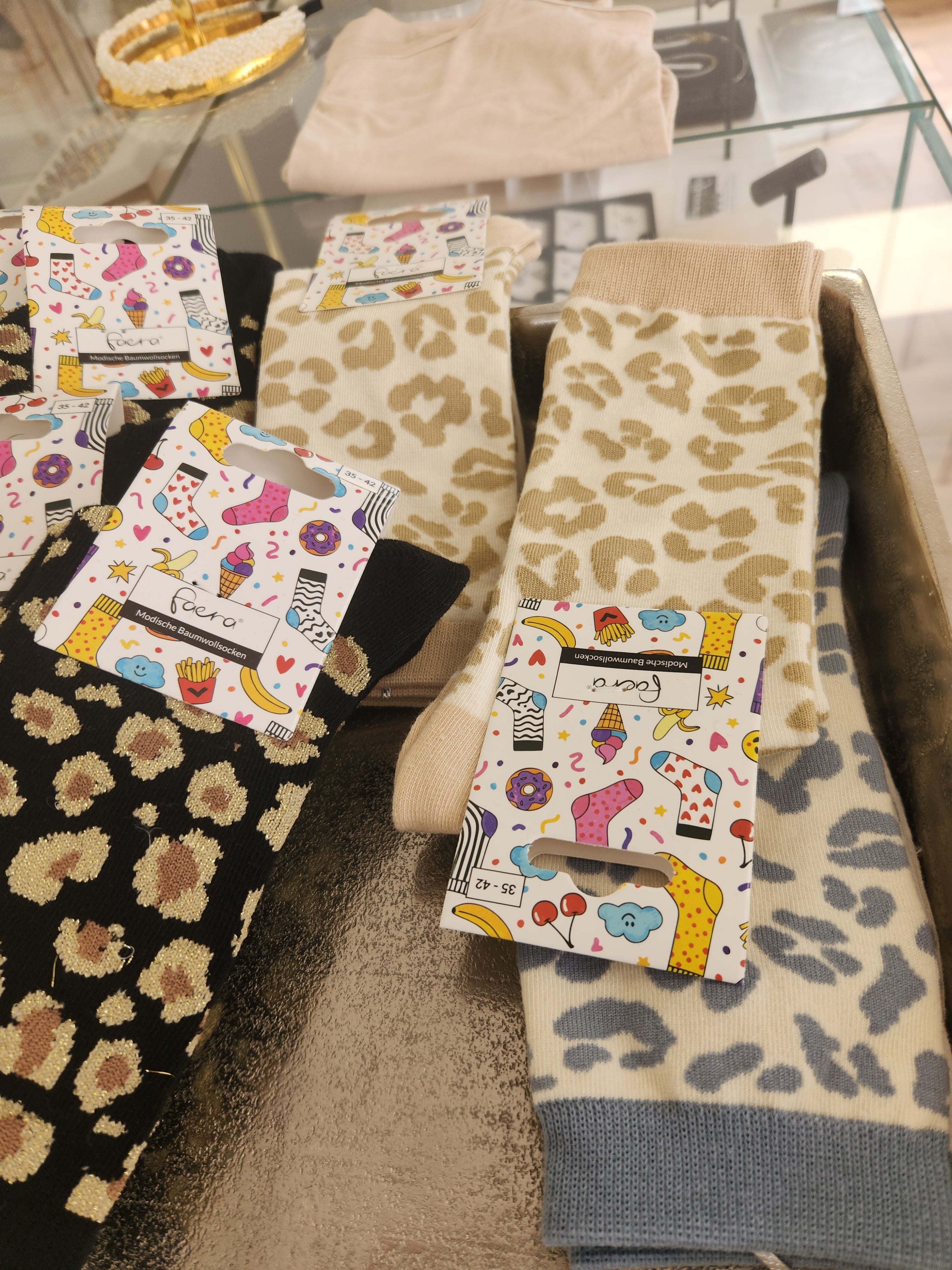 Stylische Leoparden Socken